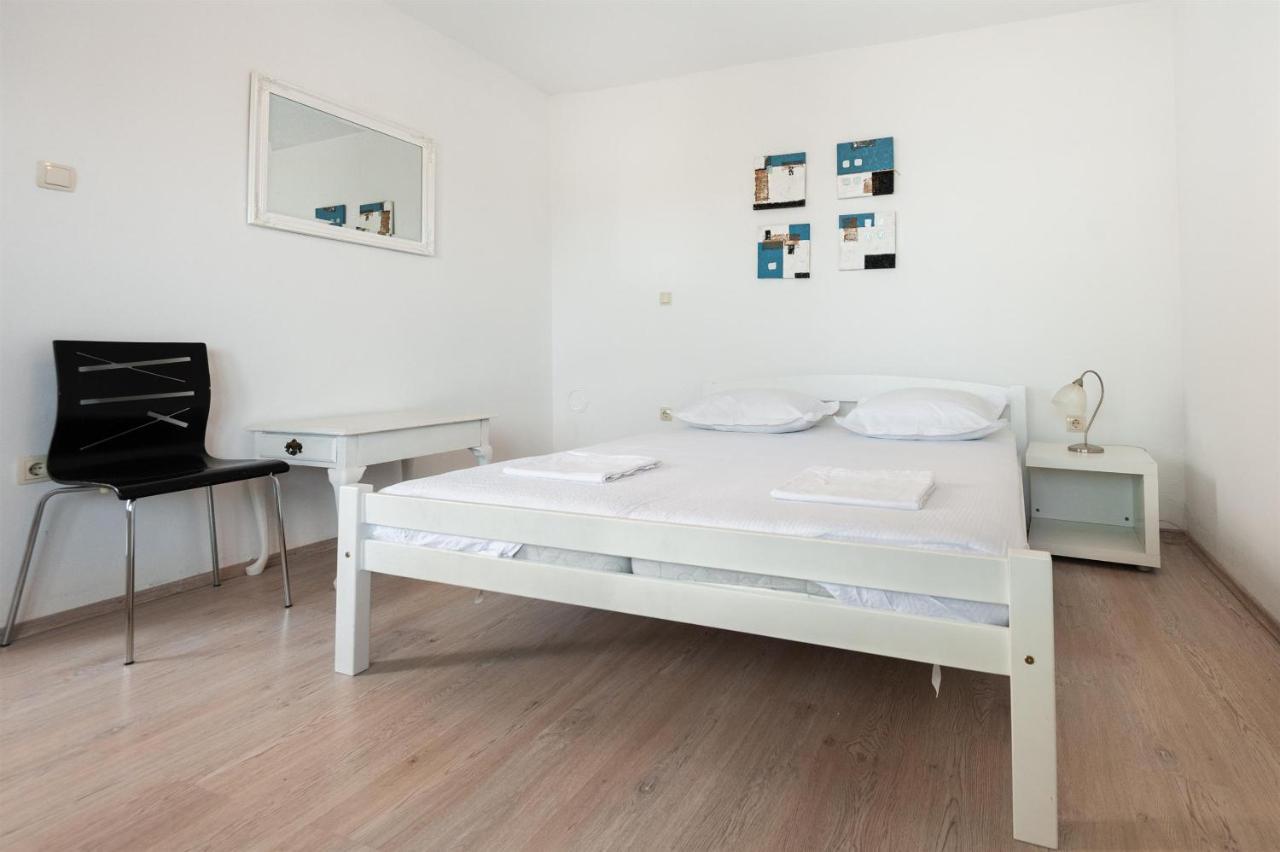 Apartments Antonija Omiš Buitenkant foto